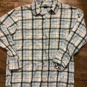 Gap button down
